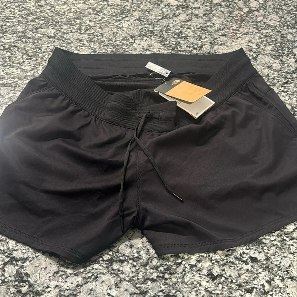 Women’s black north face shorts